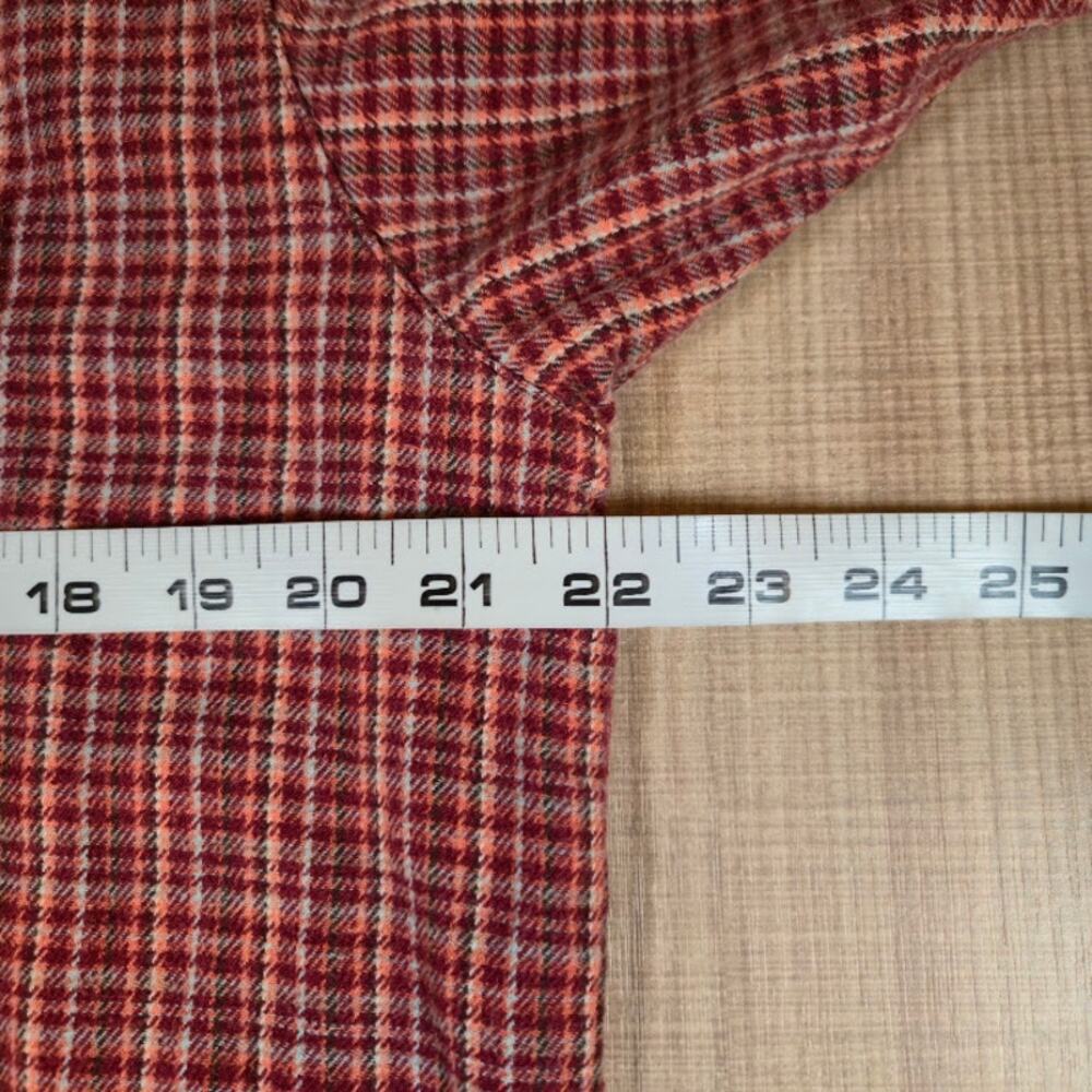 Woolrich Womens Flannel Button Up Shirt Size Large Red Plaid Pockets Cozy - Picture 4 of 7